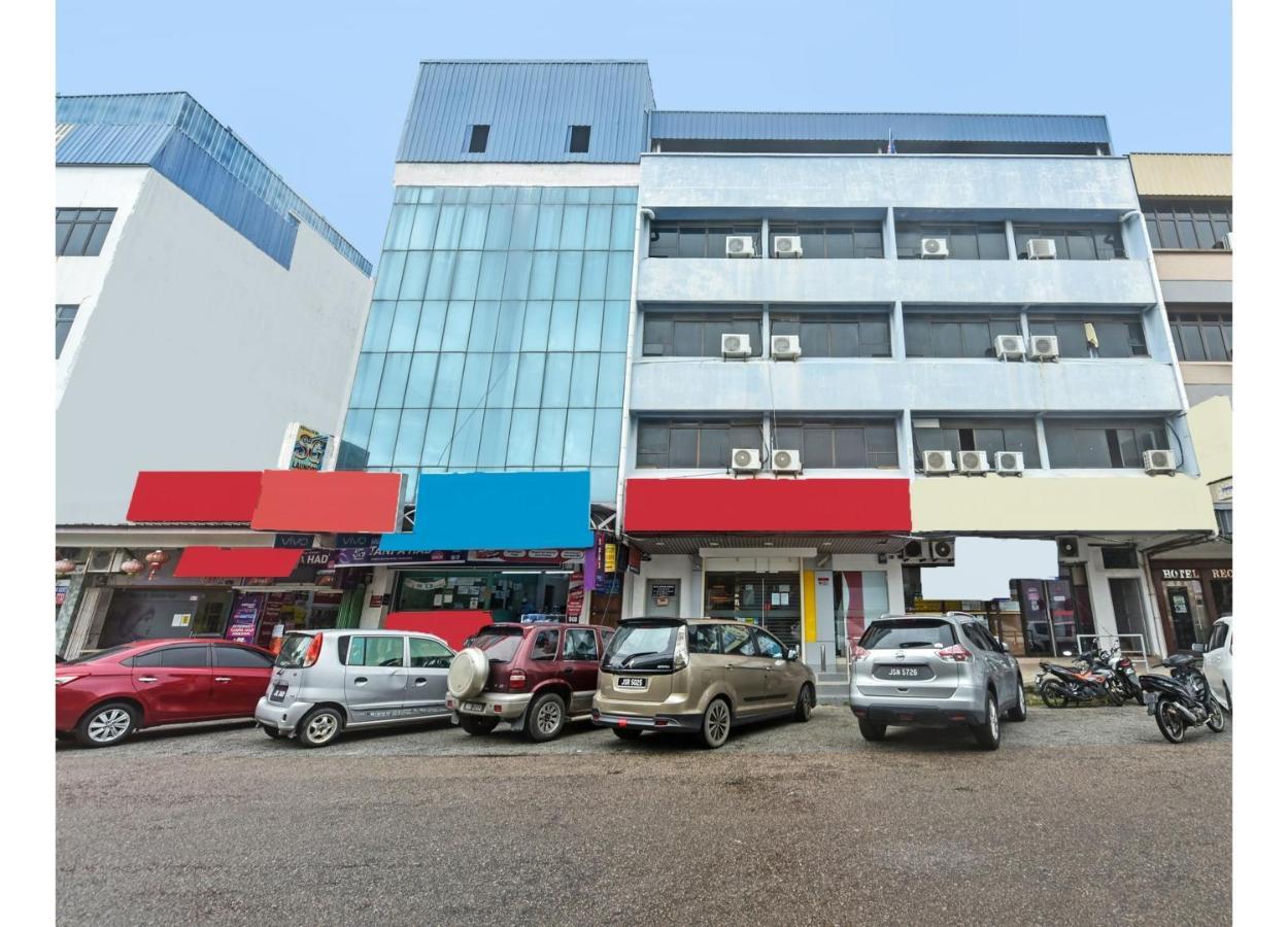 Oyo 90544 M&H Hotel Pengerang Zewnętrze zdjęcie